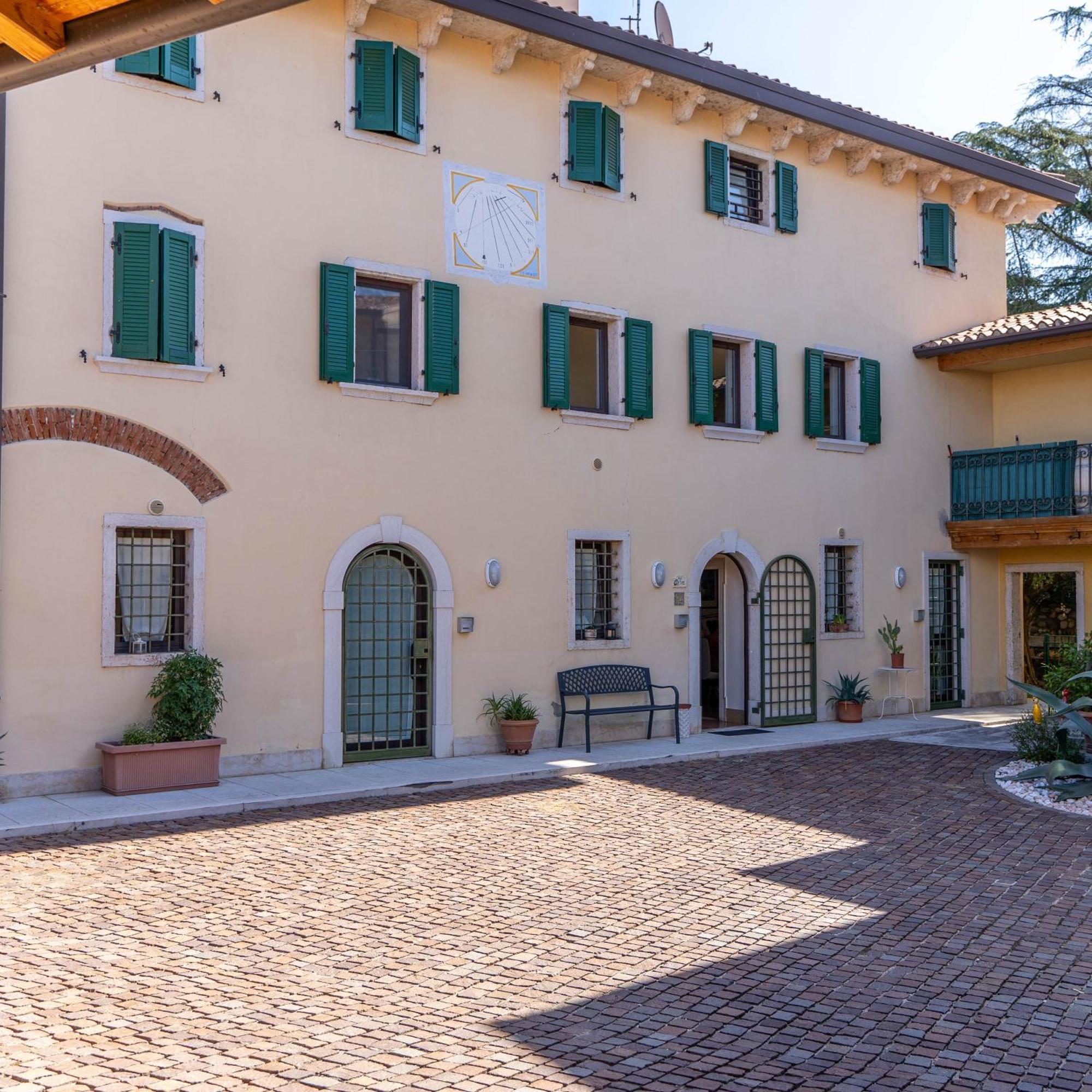A Casa Di Tom Acomodação com café da manhã SantʼAmbrogio di Valpolicella Exterior foto