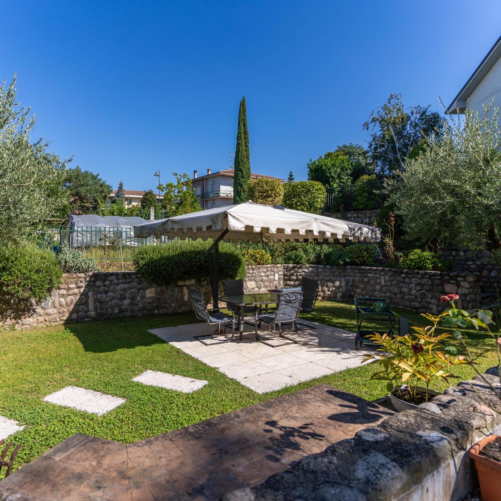 A Casa Di Tom Acomodação com café da manhã SantʼAmbrogio di Valpolicella Exterior foto